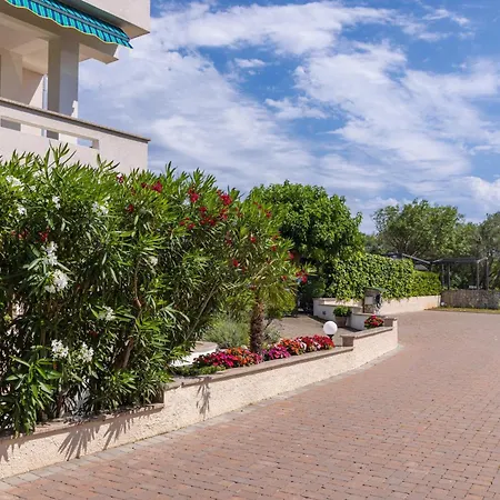 Appartement By The Sea Punat, Krk - 17857 *
